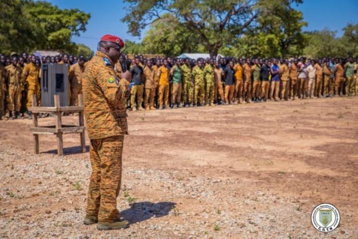 Visite du Commandant COTN pour soutenir les forces de l'Est Visite du Commandant COTN pour soutenir les forces de l'Est