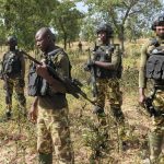 Entre Champs et Casernes: Bondokuy, Symbole de Paix Entre Champs et Casernes: Bondokuy, Symbole de Paix