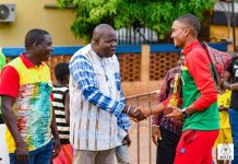 Paul Daumont Ramène Trophée à Ouagadougou Paul Daumont Ramène Trophée à Ouagadougou