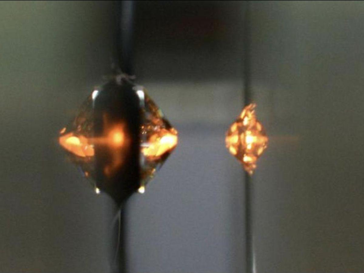 Découverte de la Glace XXI, Solide à 25°C Découverte de la Glace XXI, Solide à 25°C