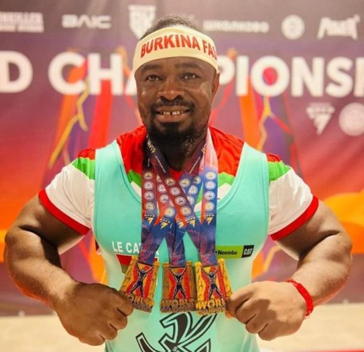 Caterpillar Réalise un Triplé Historique au Burkina Faso Caterpillar Réalise un Triplé Historique au Burkina Faso