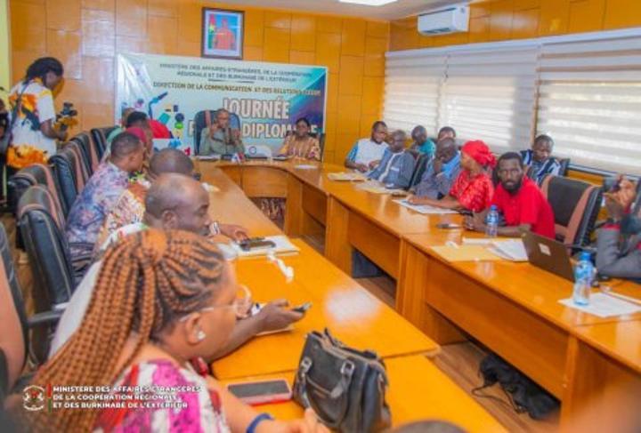 Diplomatie: Jean Marie Karamoko Traoré S'exprime Diplomatie: Jean Marie Karamoko Traoré S'exprime