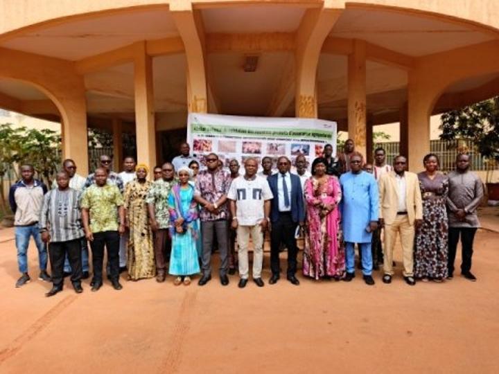 Agriculture Protégée par Nouveaux Produits d'Assurance Agriculture Protégée par Nouveaux Produits d'Assurance