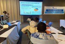 Rapport WaterAid sur l’Eau et l’Assainissement au Burkina Faso Rapport WaterAid sur l'Eau et l'Assainissement au Burkina Faso