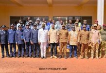 Dédougou: Échanges du Premier Ministre avec Autorités Dédougou: Échanges du Premier Ministre avec Autorités