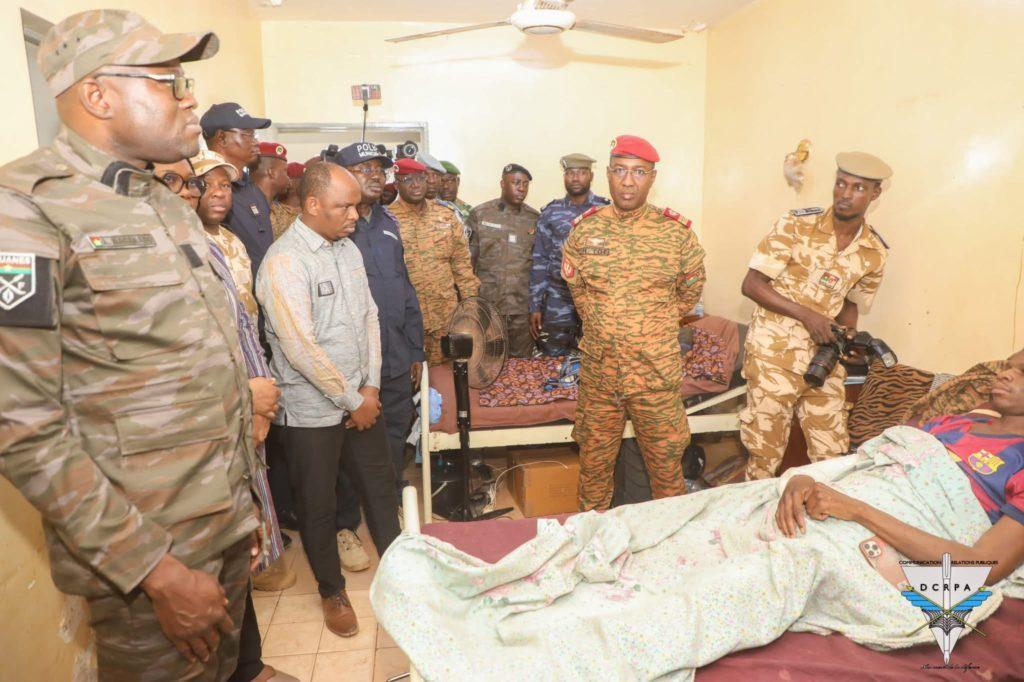 Tournée Gouvernementale: Solidarité et Reconnaissance Tournée Gouvernementale: Solidarité et Reconnaissance