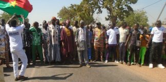 Burkina Remparts Mobilise pour le Chef de l’État Burkina Remparts Mobilise pour le Chef de l'État