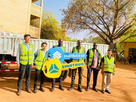 Faso Mêbo : Eratruck Burkina Faso fait don d’un camion Sinotruk Faso Mêbo : Eratruck Burkina Faso fait don d’un camion Sinotruk