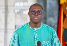 Lutte Contre La Corruption: Quatre Agents Révoqués Lutte Contre La Corruption: Quatre Agents Révoqués