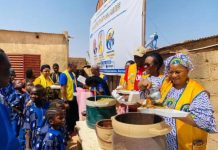 Lions Club Ouagadougou Étoile Offre 600 Repas À Des Enfants Lions Club Ouagadougou Étoile Offre 600 Repas À Des Enfants