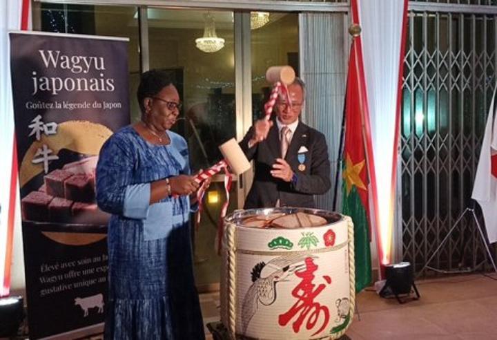 Japon Célèbre Fête Nationale Avec Burkina Faso Japon Célèbre Fête Nationale Avec Burkina Faso