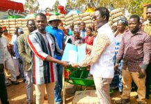 Saaba: Association des Voisins Unis pour le Développement Saaba: Association des Voisins Unis pour le Développement