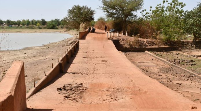 Réparation de la digue de Nazoanga à Nanoro Réparation de la digue de Nazoanga à Nanoro
