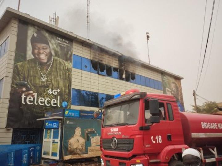 Incendie au Siège de Telecel Faso Maîtrisé Incendie au Siège de Telecel Faso Maîtrisé