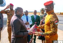 Évariste Ndayishimiye Accueilli à Ouagadougou Évariste Ndayishimiye Accueilli à Ouagadougou