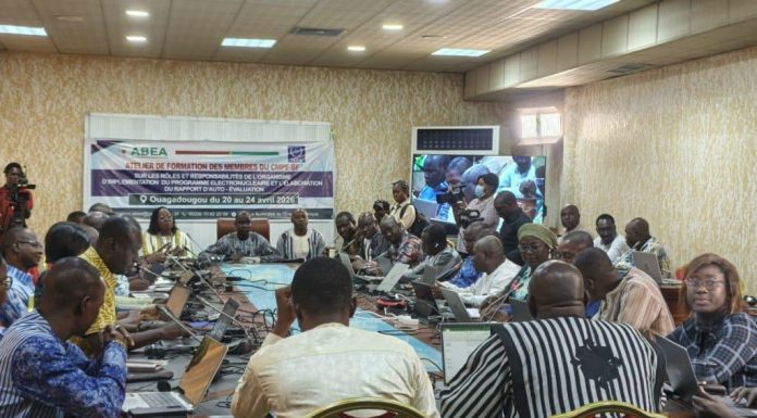 Programme Électronucléaire: Le Comité Renforce ses Actions Programme Électronucléaire: Le Comité Renforce ses Actions