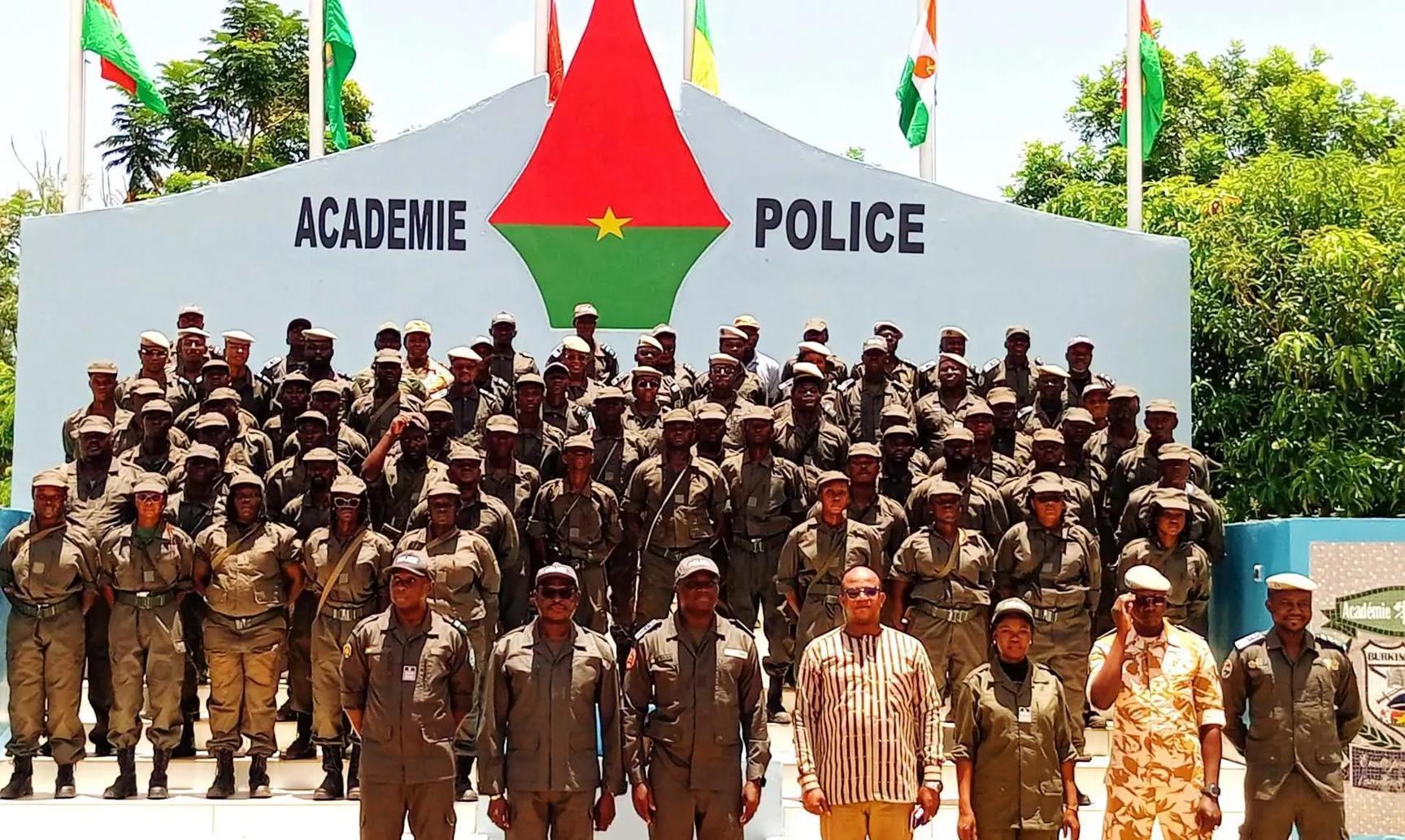Le Burkina Impose une Formation Militaire à 44 Journalistes Le Burkina Impose une Formation Militaire à 44 Journalistes