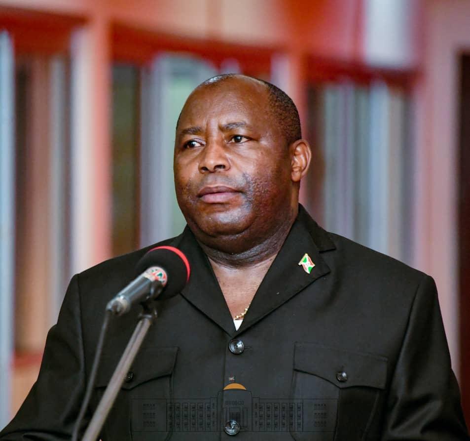 Le Chef de l’Etat Burundiais satisfait des conclusions du troisième sommet des Chefs d’Etat de l’EAC Le Chef de l’Etat Burundiais satisfait des conclusions du troisième sommet des Chefs d’Etat de l’EAC