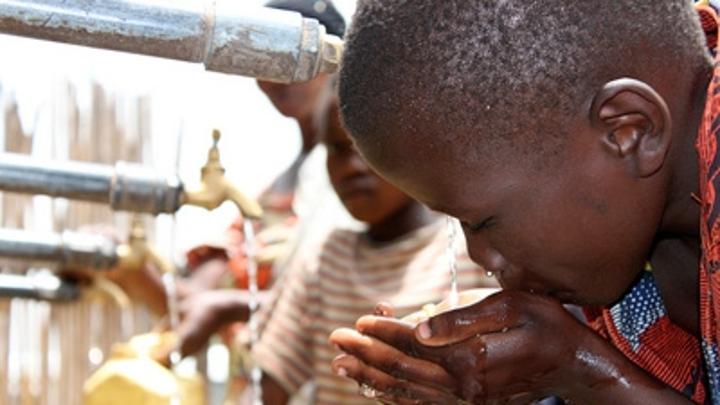Afrique : le manque d’eau pourrait entraîner le déplacement des près de 700 millions de personnes sur le continent (rapport) Afrique : le manque d’eau pourrait entraîner le déplacement des près de 700 millions de personnes sur le continent (rapport)