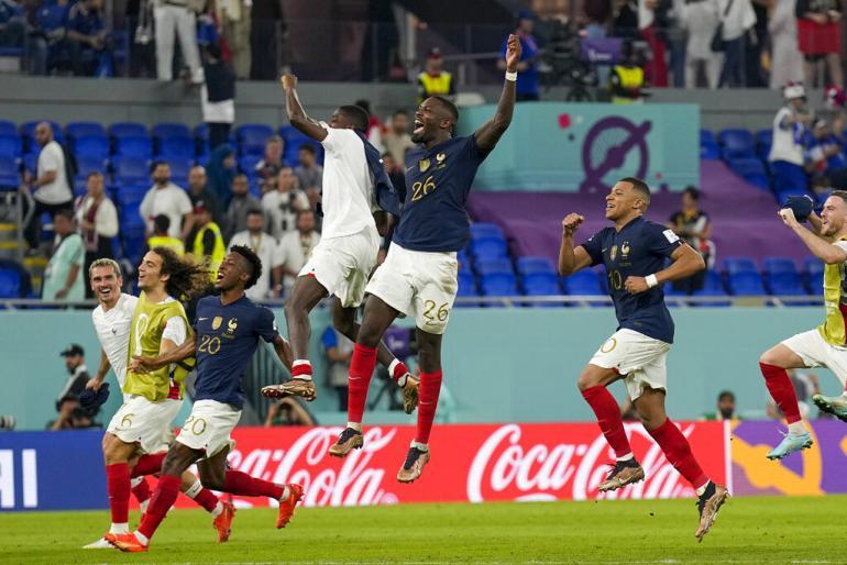 Coupe du Monde 2022 : la France en huitièmes, Mbappé chef incontesté des Bleus