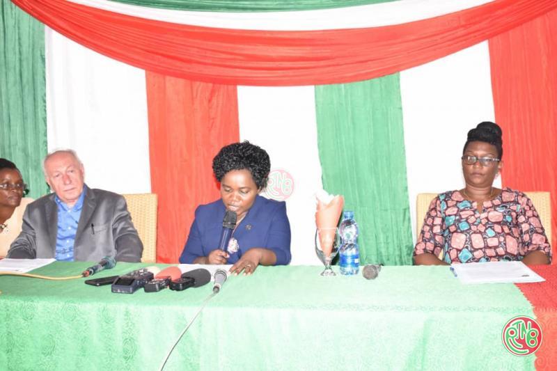 Atelier d'informations et de sensibilisation sur la procédure d'adoption au Burundi Atelier d'informations et de sensibilisation sur la procédure d'adoption au Burundi