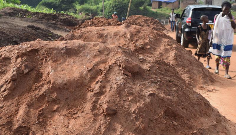 Route de contournement rond-point Iwabo n’abantu-Mont Sion : Les usagers et les riverains grognent Route de contournement rond-point Iwabo n’abantu-Mont Sion : Les usagers et les riverains grognent