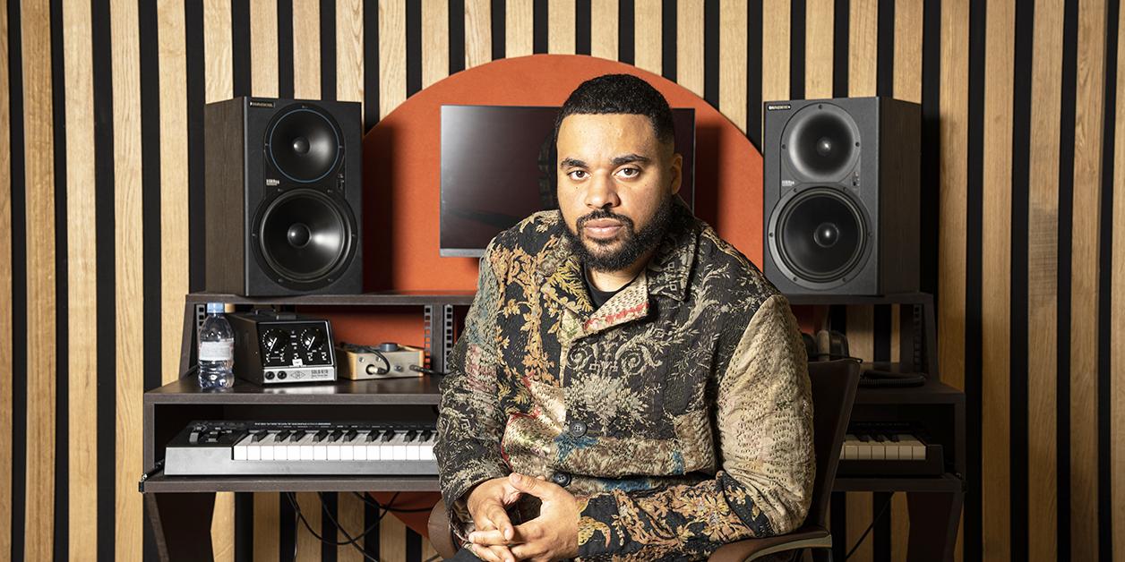 Stany, le producteur franco-congolais à qui Gims et DJ Snake doivent leur succès Stany, le producteur franco-congolais à qui Gims et DJ Snake doivent leur succès