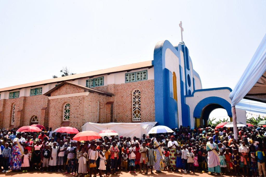 Centenaire de la Paroisse Giheta et Tensions Mémorielles Centenaire de la Paroisse Giheta et Tensions Mémorielles