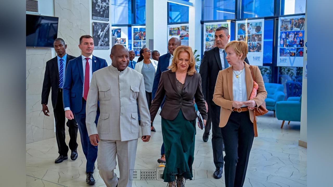 Le Président Evariste Ndayishimiye Renforce les Relations Bilatérales et Explore les Avancées Technologiques Le Président Evariste Ndayishimiye Renforce les Relations Bilatérales et Explore les Avancées Technologiques