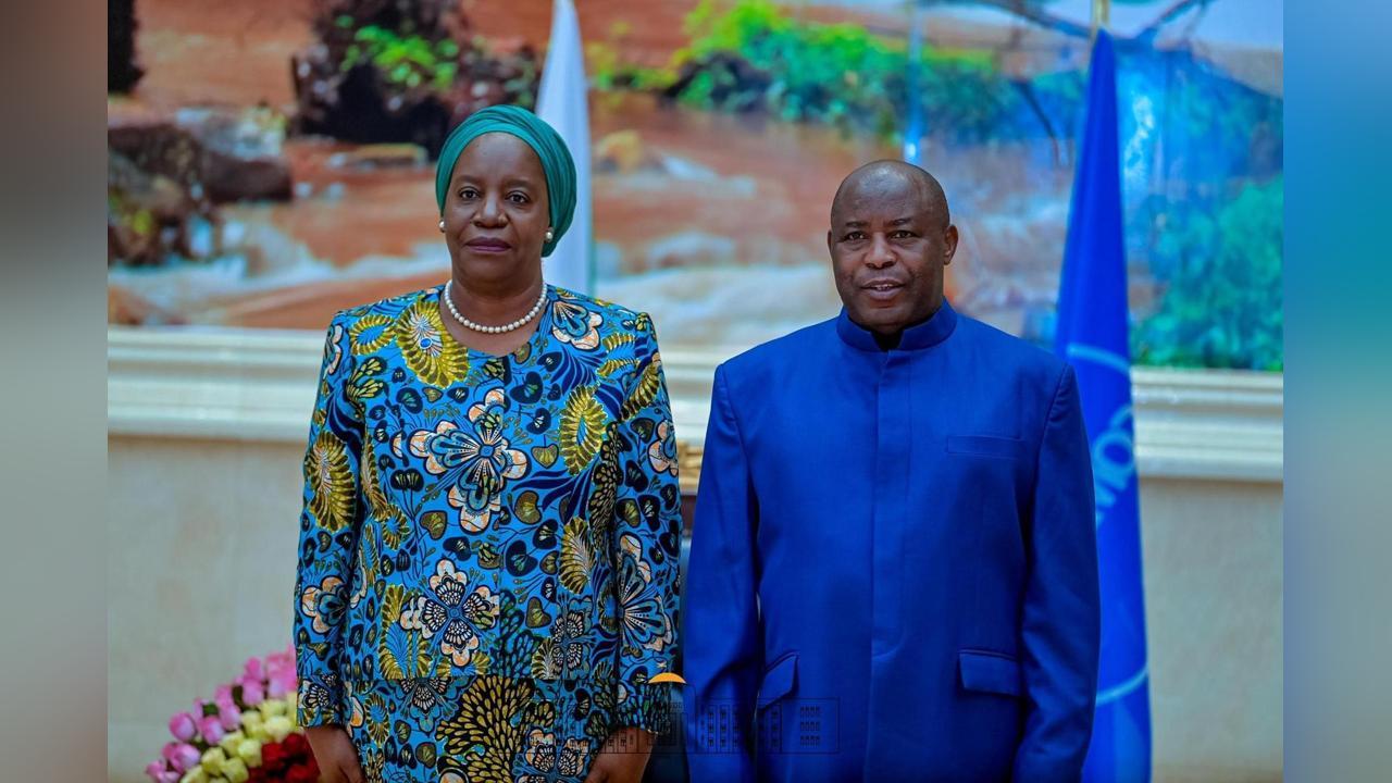 Le Chef de L’Etat Burundais Son Excellence Evariste Ndayishimiye Reçoit en Audience la Secrétaire Générale du COMESA Le Chef de L’Etat Burundais Son Excellence Evariste Ndayishimiye Reçoit en Audience la Secrétaire Générale du COMESA
