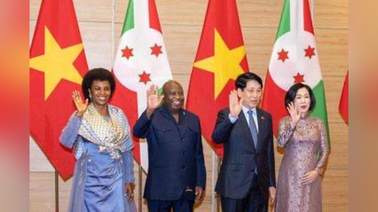 Le Renforcement des Relations Bilatérales et de la Coopération entre le Burundi et la République Socialiste de Vietnam Le Renforcement des Relations Bilatérales et de la Coopération entre le Burundi et la République Socialiste de Vietnam