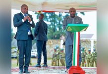 Ndayishimiye Présente le Nouvel Administrateur de Muramvya Ndayishimiye Présente le Nouvel Administrateur de Muramvya