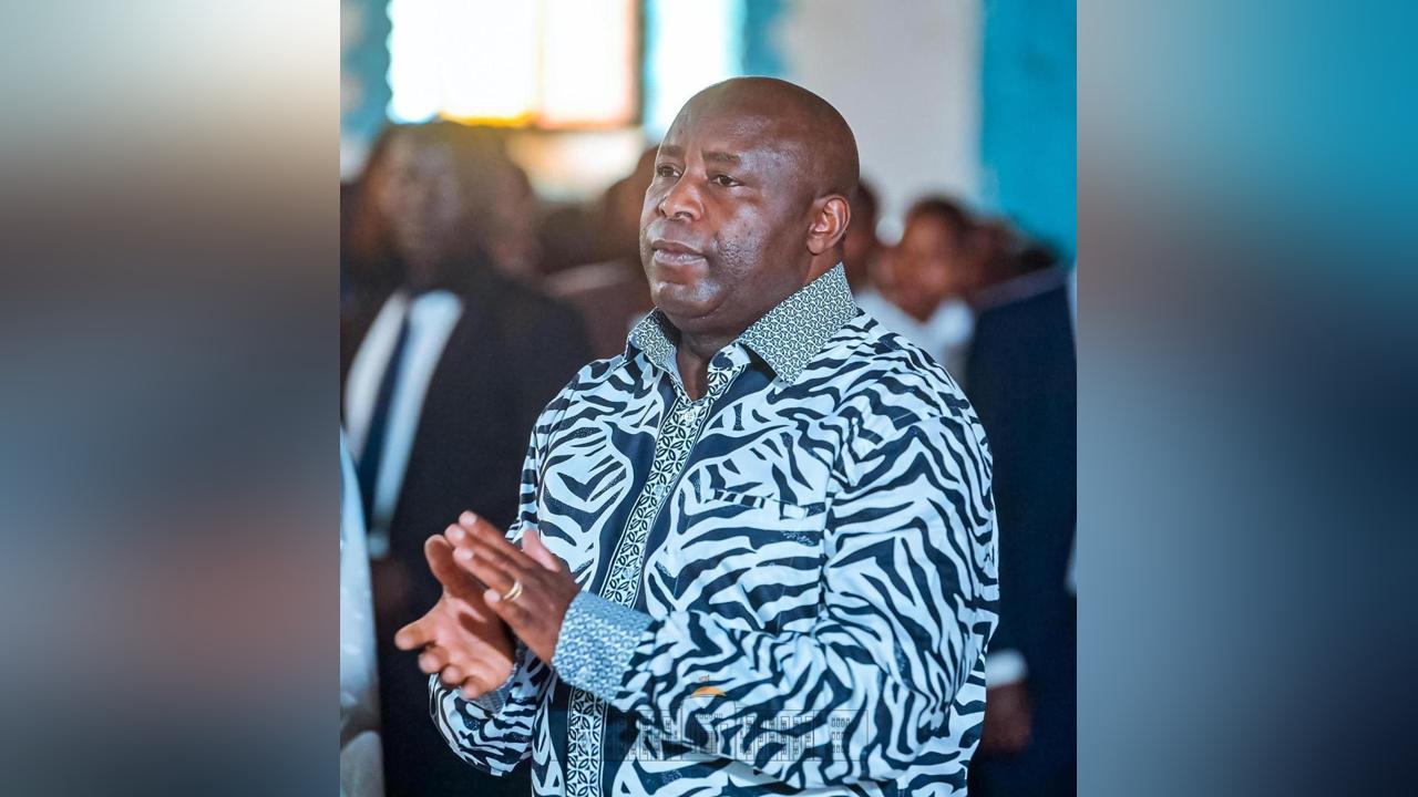 Ndayishimiye Assiste à la Messe Dominicale à Muyaga Ndayishimiye Assiste à la Messe Dominicale à Muyaga