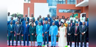 Inauguration de L’Immeuble Ikirezi et Bourse du Burundi Inauguration de L'Immeuble Ikirezi et Bourse du Burundi