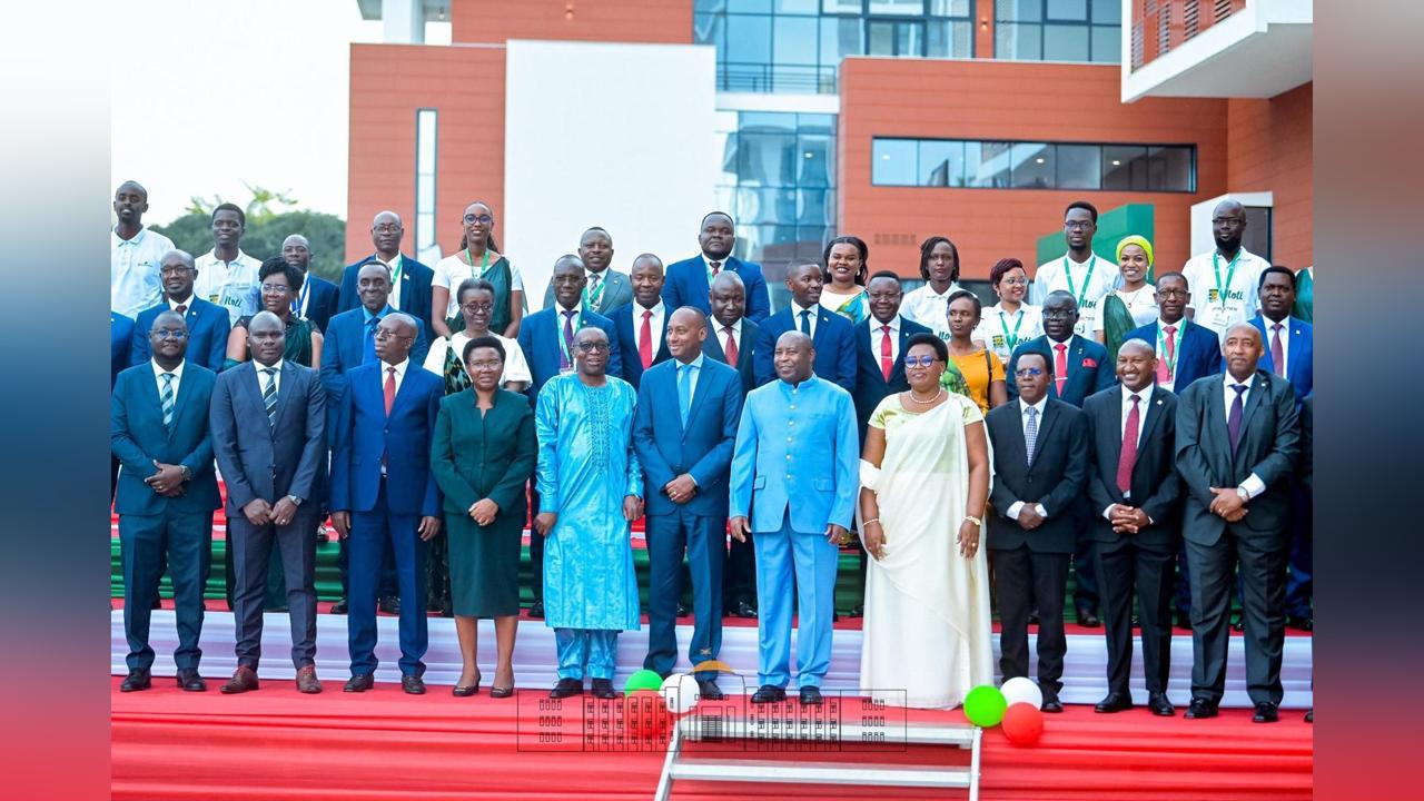 Inauguration de L'Immeuble Ikirezi et Bourse du Burundi Inauguration de L'Immeuble Ikirezi et Bourse du Burundi