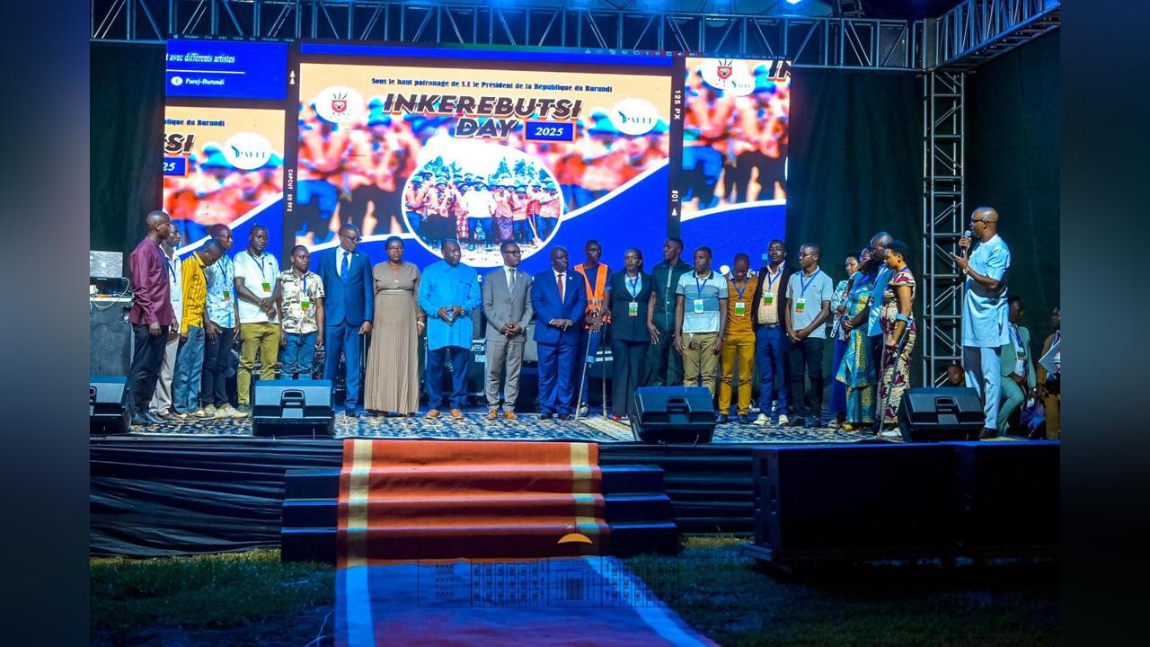 Bujumbura Célèbre la Créativité des Jeunes Talents Bujumbura Célèbre la Créativité des Jeunes Talents
