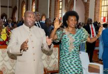 Famille Présidentielle Célébre Noël à Mugera Famille Présidentielle Célébre Noël à Mugera