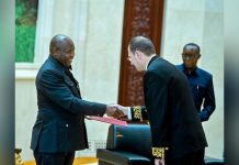 Ndayishimiye Accueille Trois Nouveaux Ambassadeurs Ndayishimiye Accueille Trois Nouveaux Ambassadeurs