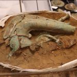 Découverte D’Un Carnyx, Trompette des Guerriers Celtes Découverte D’Un Carnyx, Trompette des Guerriers Celtes