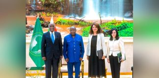 Ndayishimiye Accueille L’Ambassadeur Égyptien Ndayishimiye Accueille L'Ambassadeur Égyptien