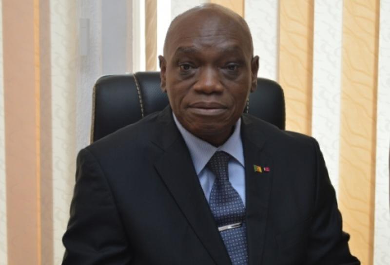 Cameroun - Infrastructures: Le ministre des Domaines Henri Eyébé Ayissi met à disposition du Réseau des parlementaires pour la diaspora un terrain de 2000m² pour la construction de la «Maison de la diaspora» Cameroun - Infrastructures: Le ministre des Domaines Henri Eyébé Ayissi met à disposition du Réseau des parlementaires pour la diaspora un terrain de 2000m² pour la construction de la «Maison de la diaspora»