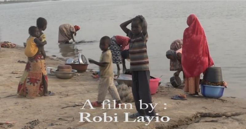 Cameroun - Distinction: Le film camerounais «Tchoua-tchoua, Stratégie de Survie» récompensé à Moscou au Forum international d'anthropologie visuelle Cameroun - Distinction: Le film camerounais «Tchoua-tchoua, Stratégie de Survie» récompensé à Moscou au Forum international d'anthropologie visuelle