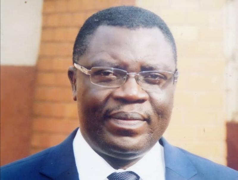 Conseil national de la communication: Le nouveau président, Joseph Chebonkeng Kalabubse, installé ce 29 juin 2021 par le Premier ministre, Joseph Dion Ngute Conseil national de la communication: Le nouveau président, Joseph Chebonkeng Kalabubse, installé ce 29 juin 2021 par le Premier ministre, Joseph Dion Ngute