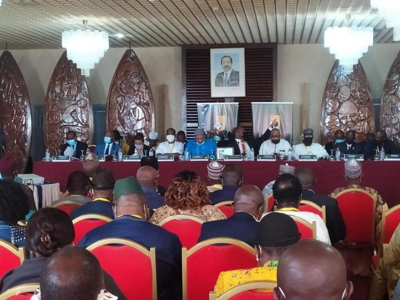 Assemblée Générale Extraordinaire de la FECAFOOT: Les nouveaux statuts et textes réglementaires adoptés par la majorité des participants Assemblée Générale Extraordinaire de la FECAFOOT: Les nouveaux statuts et textes réglementaires adoptés par la majorité des participants