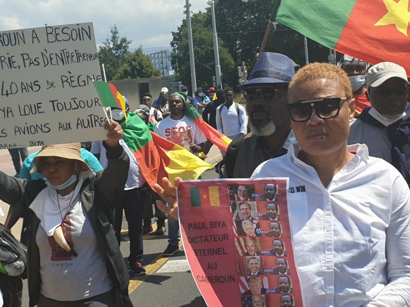 Manifestation contre Paul Biya en Suisse: Selon le média suisse Tribunal de Genève, deux personnes ont été blessées lors des affrontements entre la police et les protestataires. Manifestation contre Paul Biya en Suisse: Selon le média suisse Tribunal de Genève, deux personnes ont été blessées lors des affrontements entre la police et les protestataires.