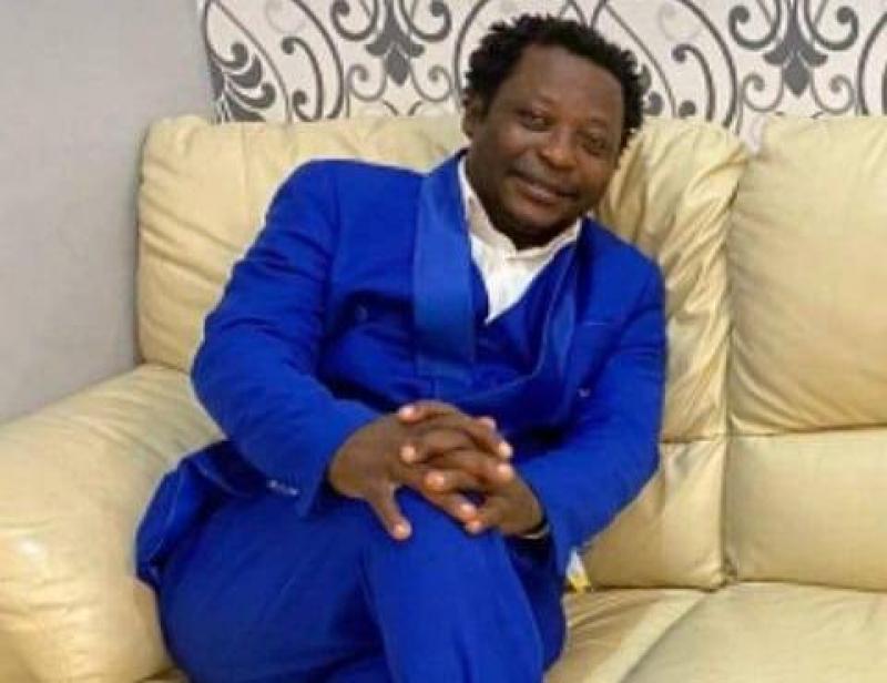 Cameroun – Justice : L’artiste et activiste politique Joe La Conscience traîné au tribunal après avoir accusé des responsables du lycée de Loum de malversations Cameroun – Justice : L’artiste et activiste politique Joe La Conscience traîné au tribunal après avoir accusé des responsables du lycée de Loum de malversations