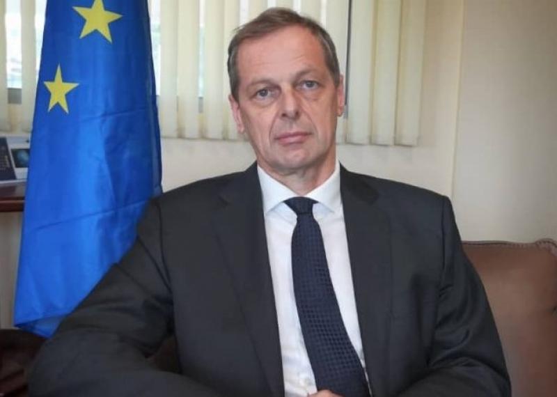 Cameroun – Affaire Rebecca Enonchong : L’Ambassadeur de l’Union Européenne au Cameroun, Philippe Van Damme, déplore l’ « impact désastreux » de son arrestation sur l’image du Cameroun à l’international Cameroun – Affaire Rebecca Enonchong : L’Ambassadeur de l’Union Européenne au Cameroun, Philippe Van Damme, déplore l’ « impact désastreux » de son arrestation sur l’image du Cameroun à l’international