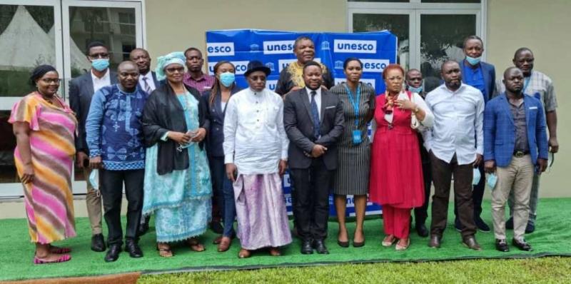 Cameroun – Promotion de la paix : L’UNESCO et la Commission Nationale pour la promotion du Bilinguisme et du multiculturalisme outillent les hommes de médias Cameroun – Promotion de la paix : L’UNESCO et la Commission Nationale pour la promotion du Bilinguisme et du multiculturalisme outillent les hommes de médias