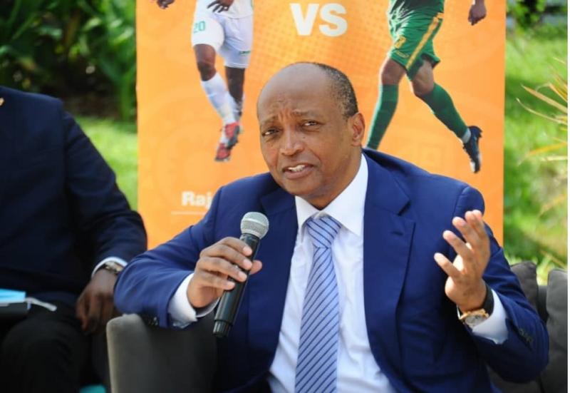 Cameroun – Football : Le président de la CAF Patrice Motsepe séjourne à Yaoundé pour rencontrer Paul Biya Cameroun – Football : Le président de la CAF Patrice Motsepe séjourne à Yaoundé pour rencontrer Paul Biya