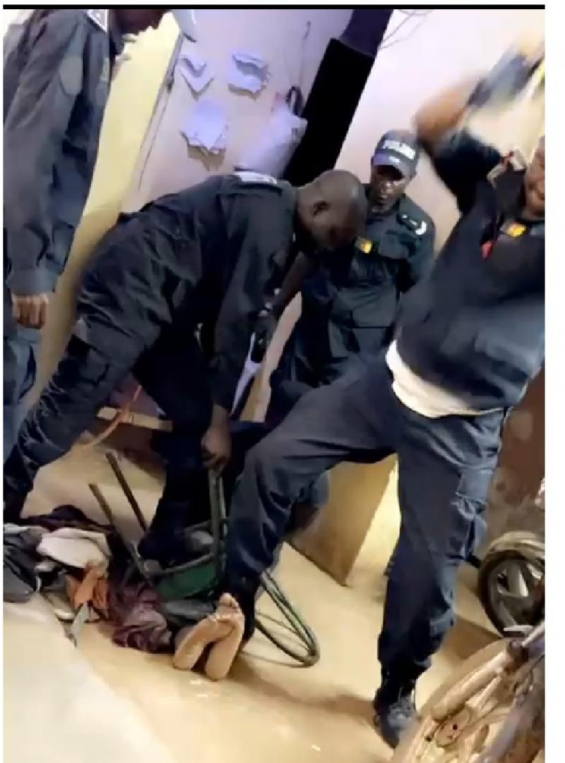 Torture : Les policiers tortionnaires du commissariat du 18e arrondissement de Yaoundé ont été mis aux arrêts Torture : Les policiers tortionnaires du commissariat du 18e arrondissement de Yaoundé ont été mis aux arrêts